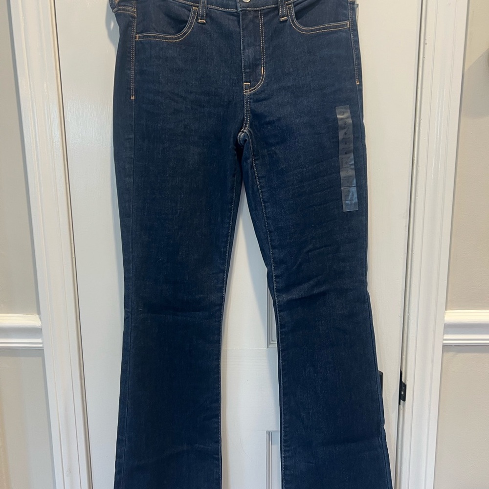 American Eagle Next level low rise dark wash bootcut jeans 6 regular
